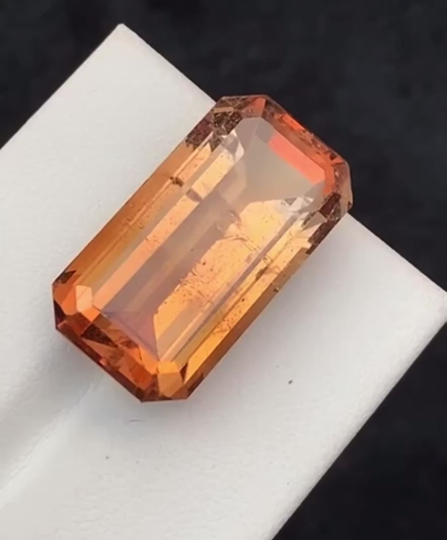 Striking Collector Piece Imperial Golden Topaz